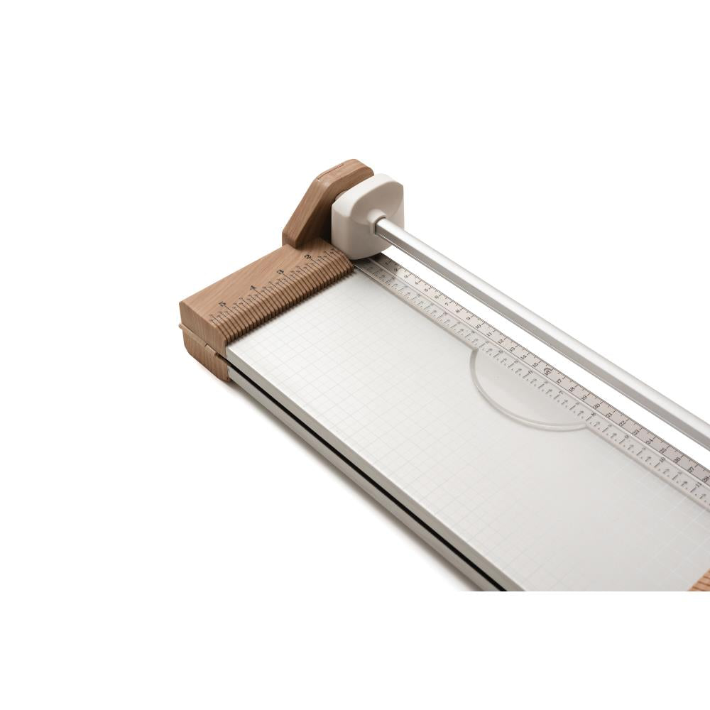 We R Memory Keepers - Premium Paper Trimmer